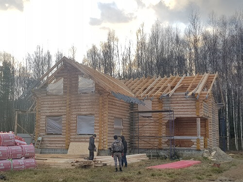 Установка стропильной системы в Столбцах